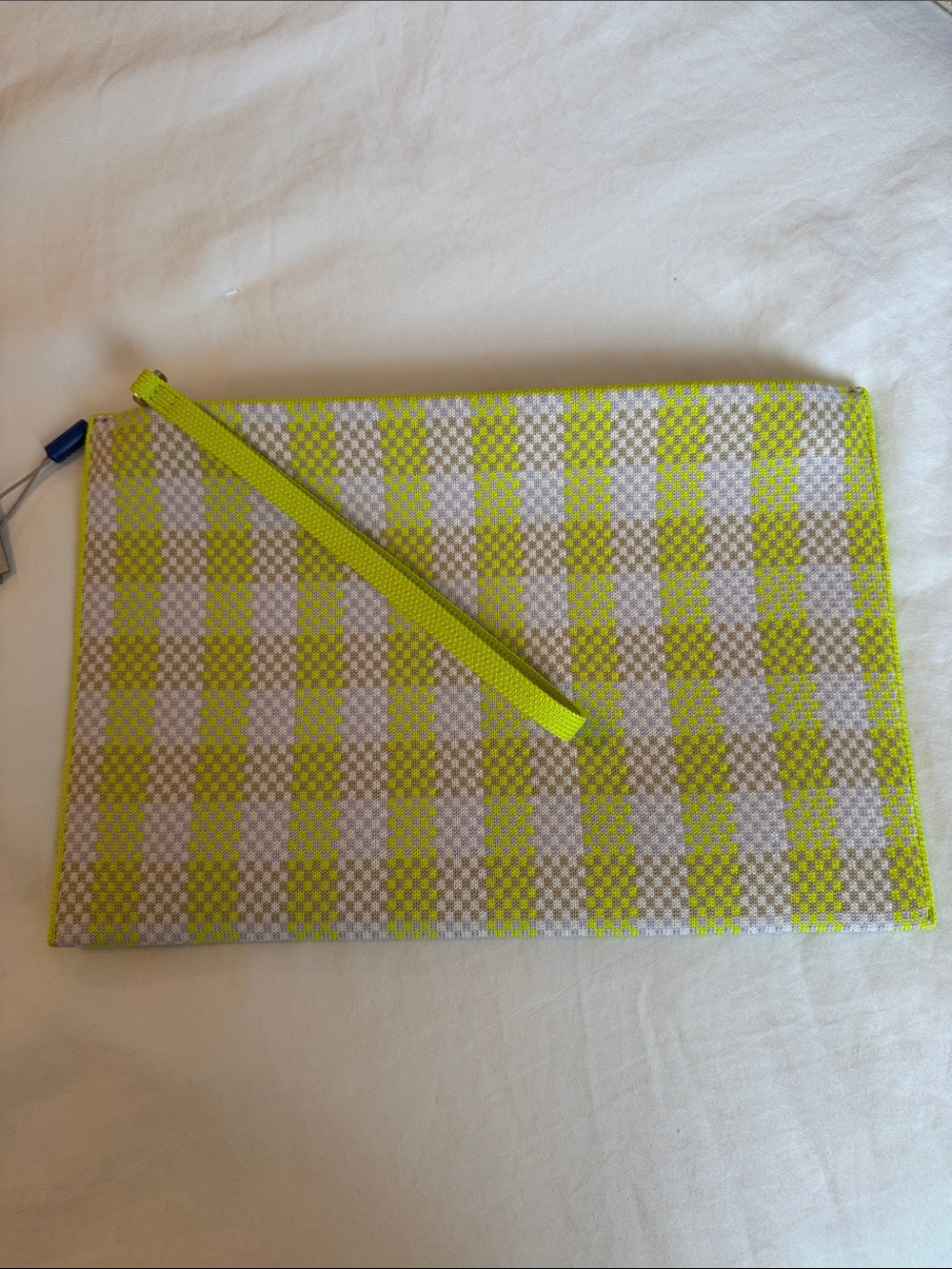 NWT Rothy’s Wristlet - Picture 5 of 8